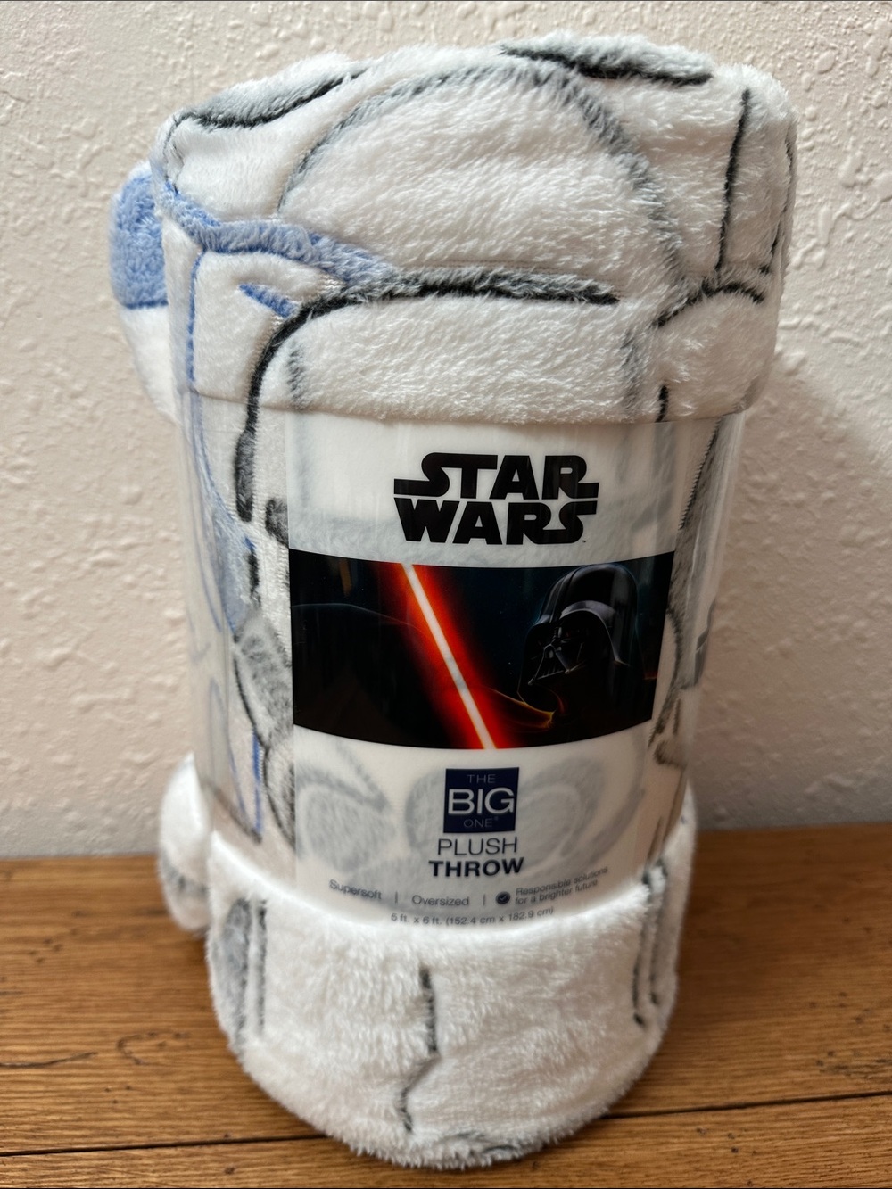 The Big One Star Wars Plush Throw - White, Black, Light Blue